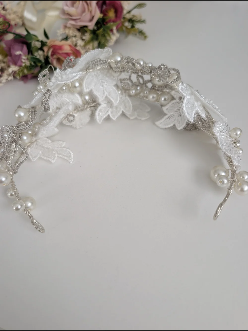 White Pearl & Lace Bridal Hairpiece